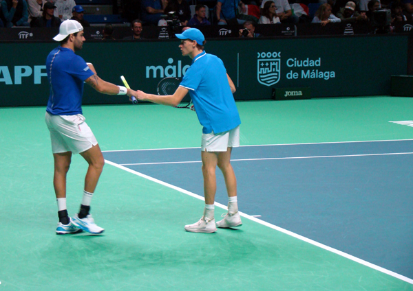 Jannik Sinner e Matteo Berrettini alla Coppa Davis 2024 (foto © Rita Carla Francesca Monticelli)